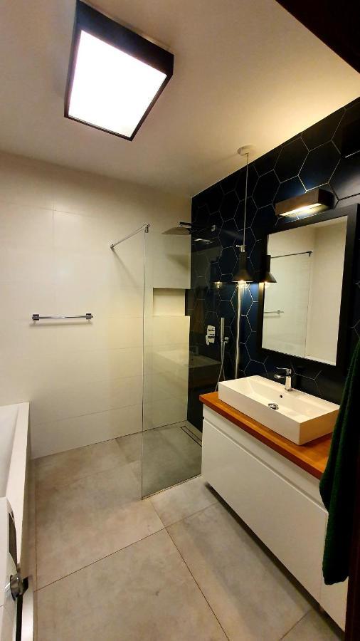 Leilighet Apartament Z Ogrodem I Grillem.