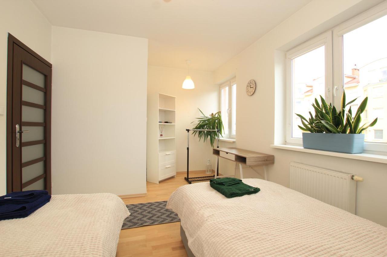 Leilighet Apartament Z Ogrodem I Grillem.